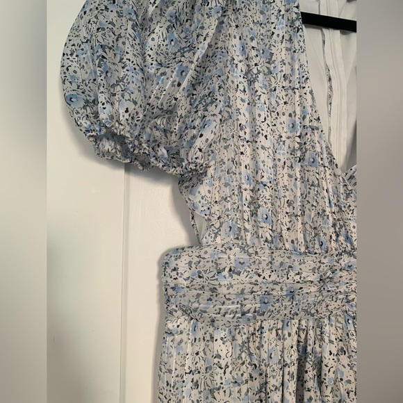 Lulu’s budding love white floral print puff sleeve cutout mini dress NWT - Picture 4 of 7